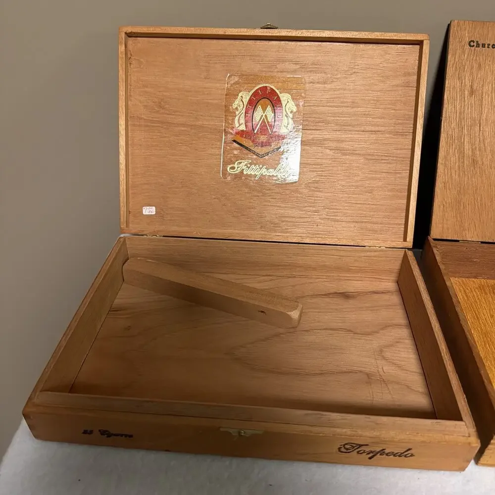 Vintage TE-AMO Wooden Hinged Cigar Box & Fittipaldi Empty Cigar Box